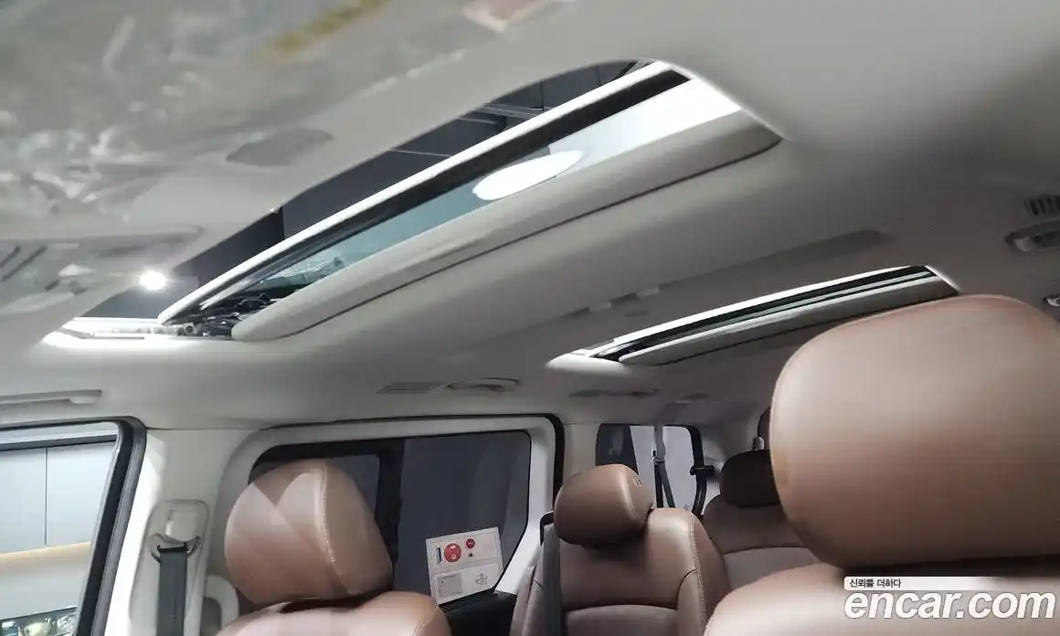 Hyundai Starex 2019 2.5 Автомат в Москве № 43779, фото 10