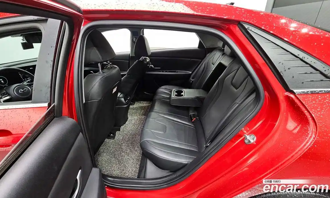 Hyundai Avante 2023 1.6 Автомат в Москве № 49107, фото 19