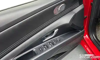 Hyundai Avante 2023 1.6 Автомат в Москве № 49107, миниатюра 7