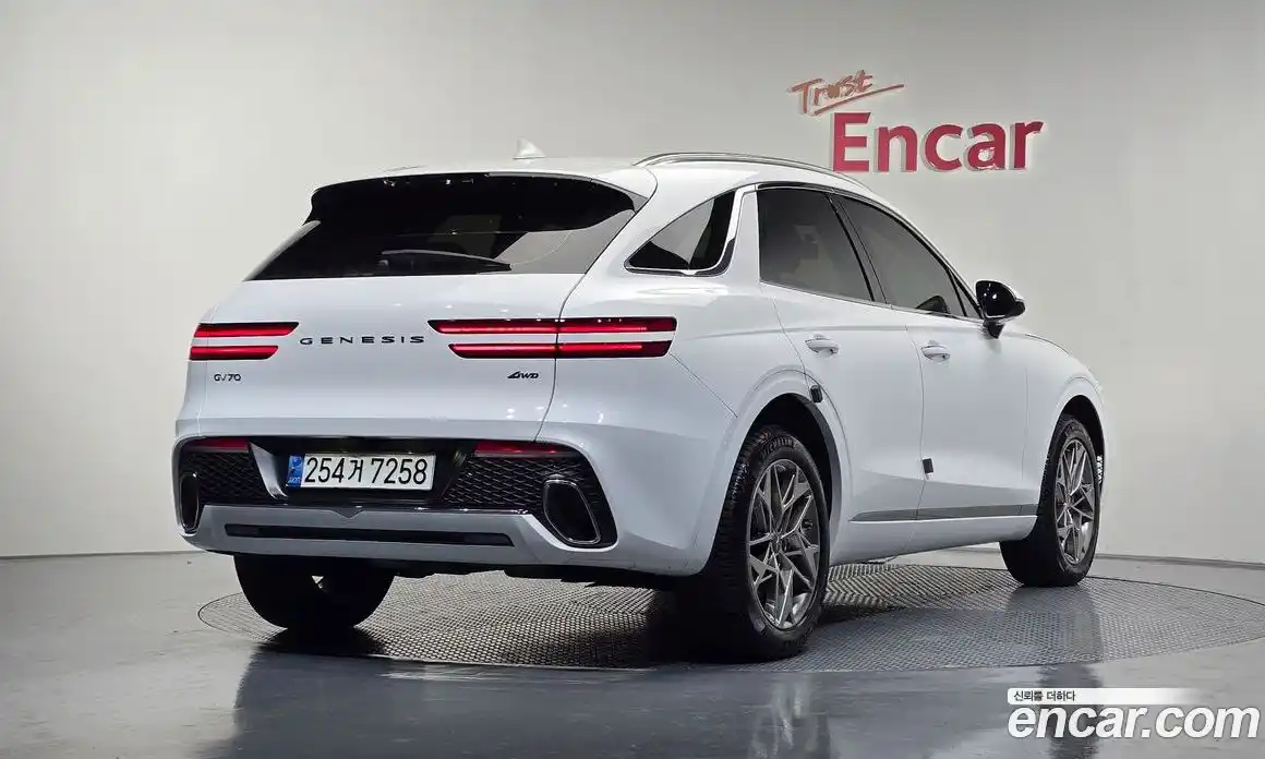 Genesis GV70 2022 2.5 Автомат в Москве № 56668, фото 4