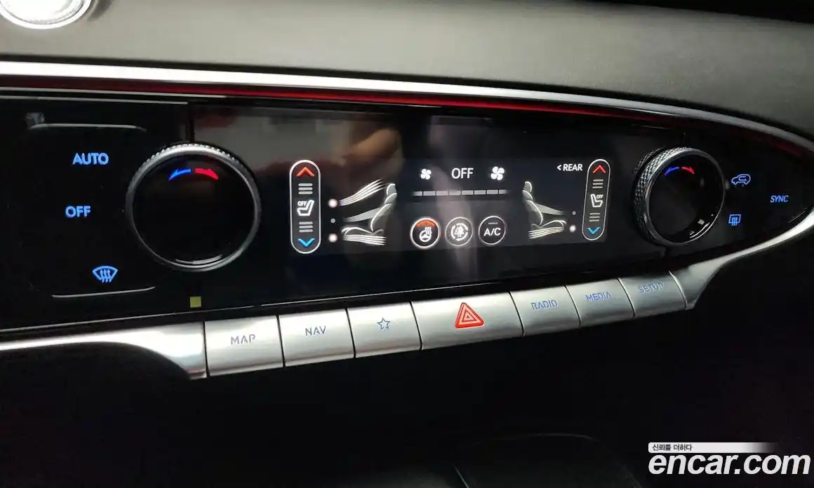 Genesis GV70 2023 2.5 Автомат в Москве № 83686, фото 11