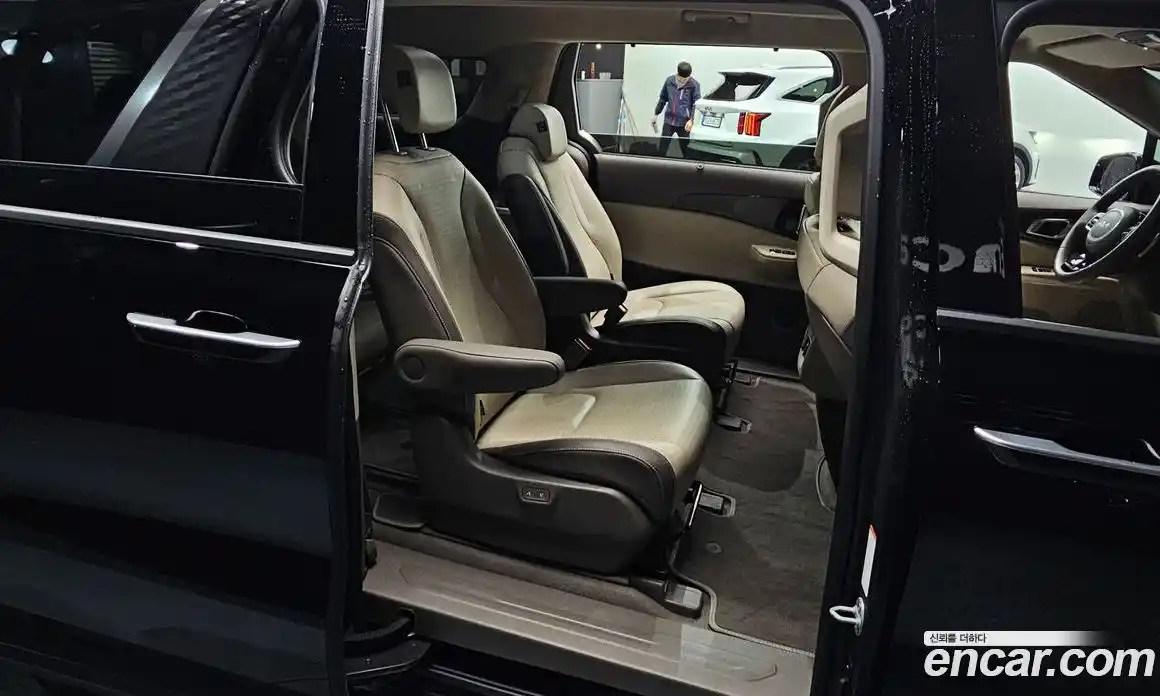 Kia Canival 2024 2.2 Автомат в Москве № 903, фото 4