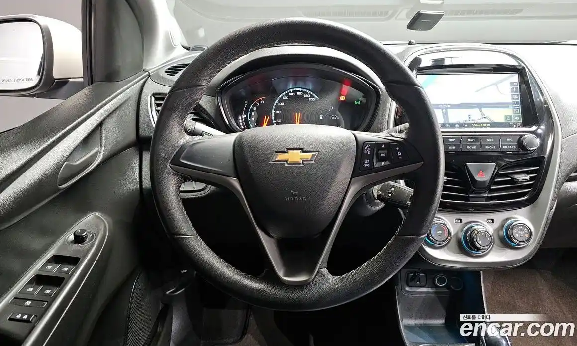 Chevrolet Spark 2016 1.0 Автомат в Москве № 92897, фото 9