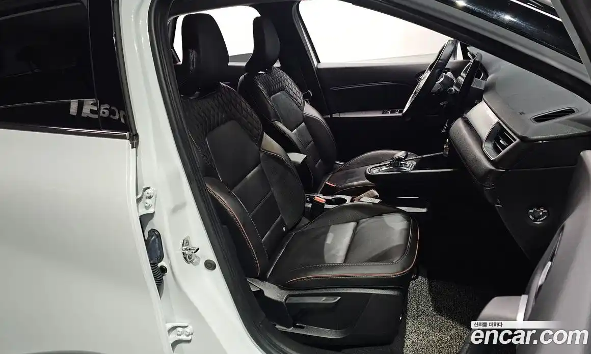 Renault Captur 2020 1.3 Автомат в Москве № 106031, фото 15