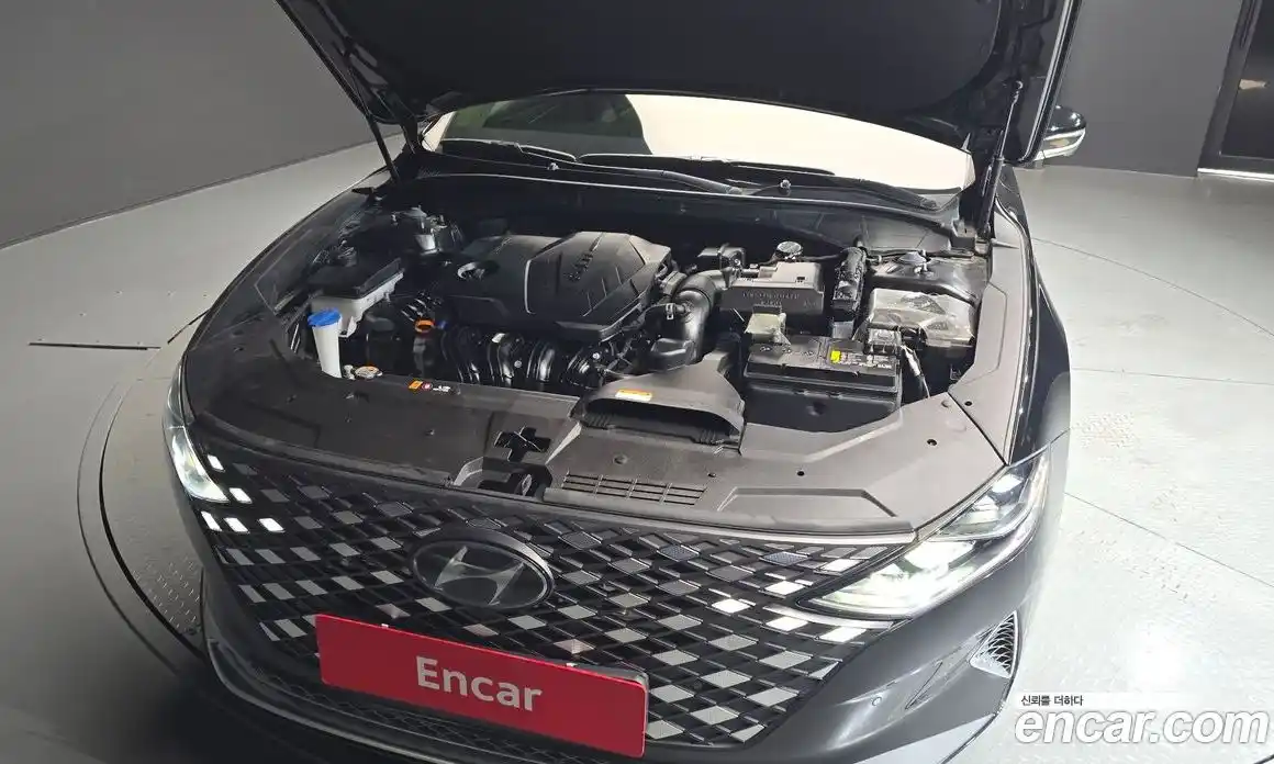 Hyundai Grandeur 2023 2.5 Автомат в Москве № 109591, фото 18