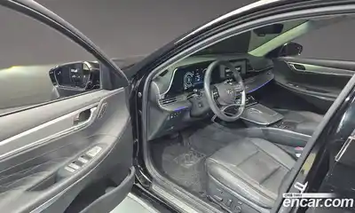 Hyundai Grandeur 2023 2.5 Автомат в Москве № 109591, миниатюра 2