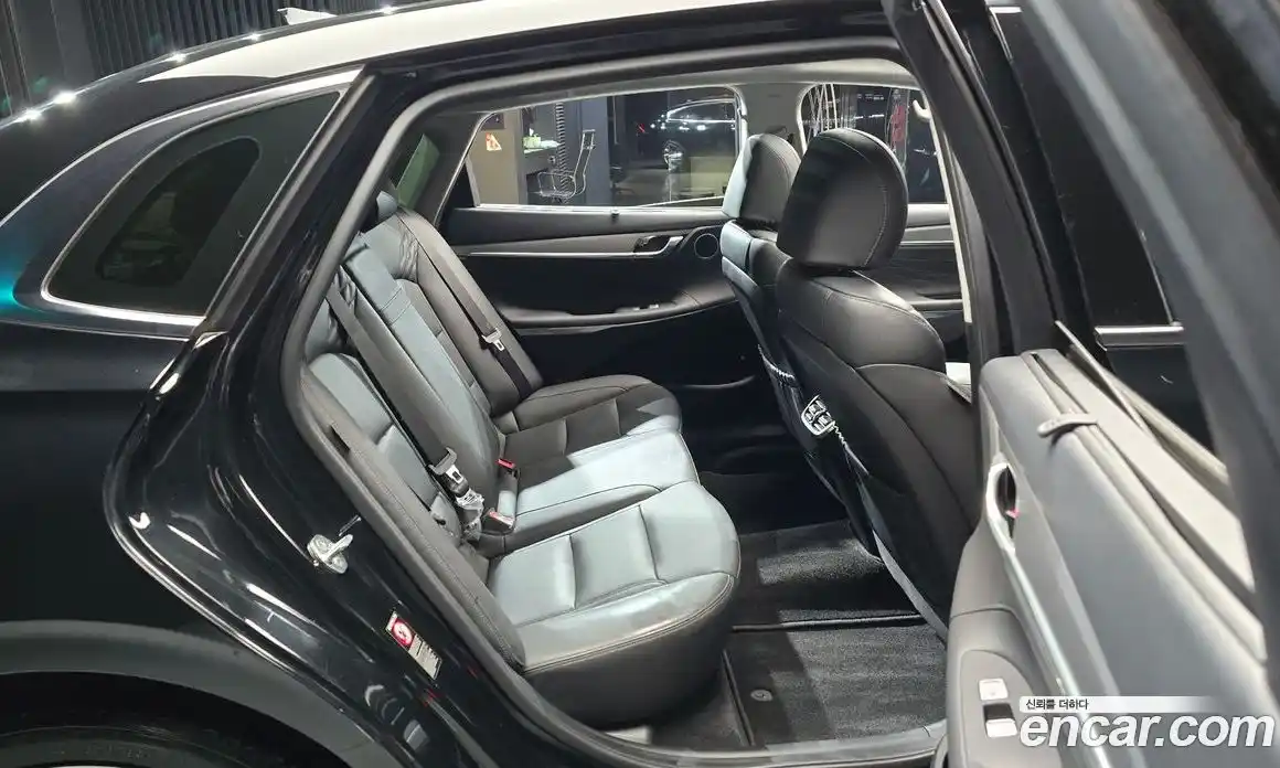 Hyundai Grandeur 2023 2.5 Автомат в Москве № 109591, фото 7