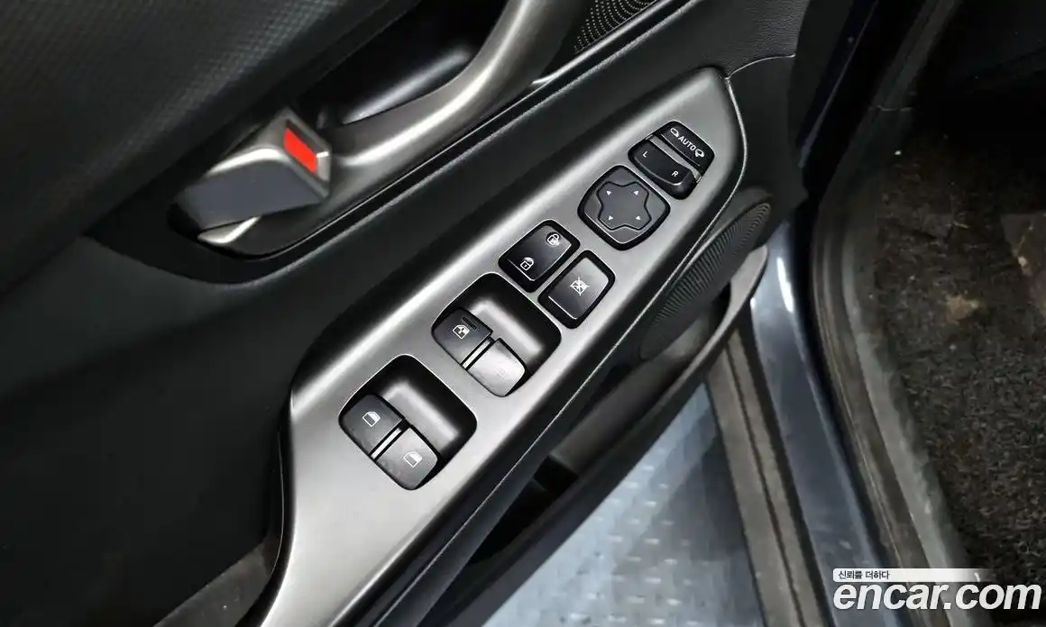 Hyundai Kona 2018 1.6 Автомат в Москве № 110845, фото 20