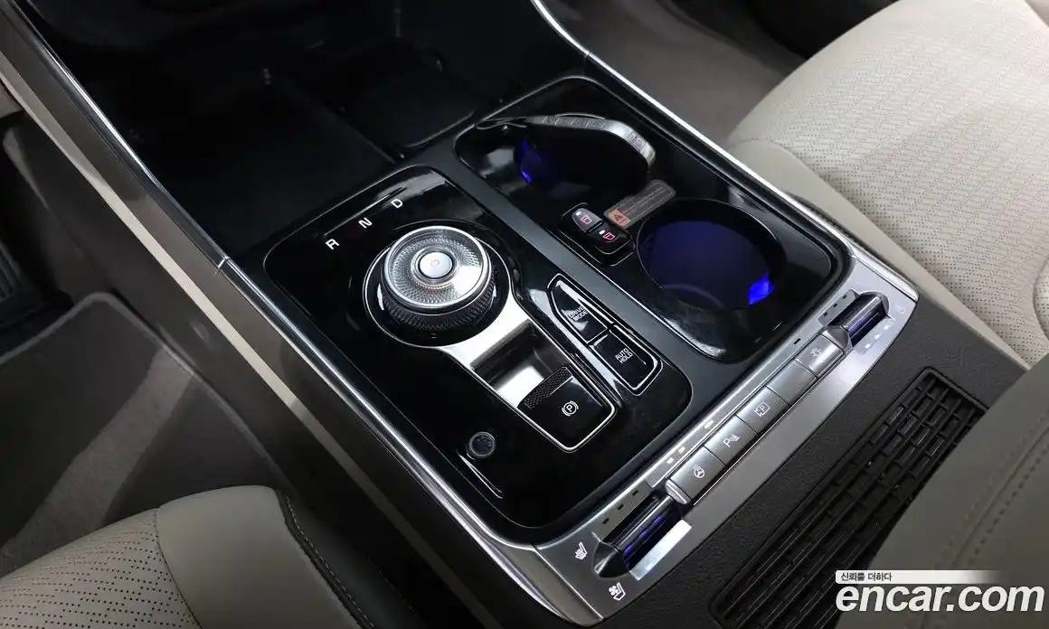 Kia Canival 2025 1.6 Автомат в Москве № 115404, фото 14