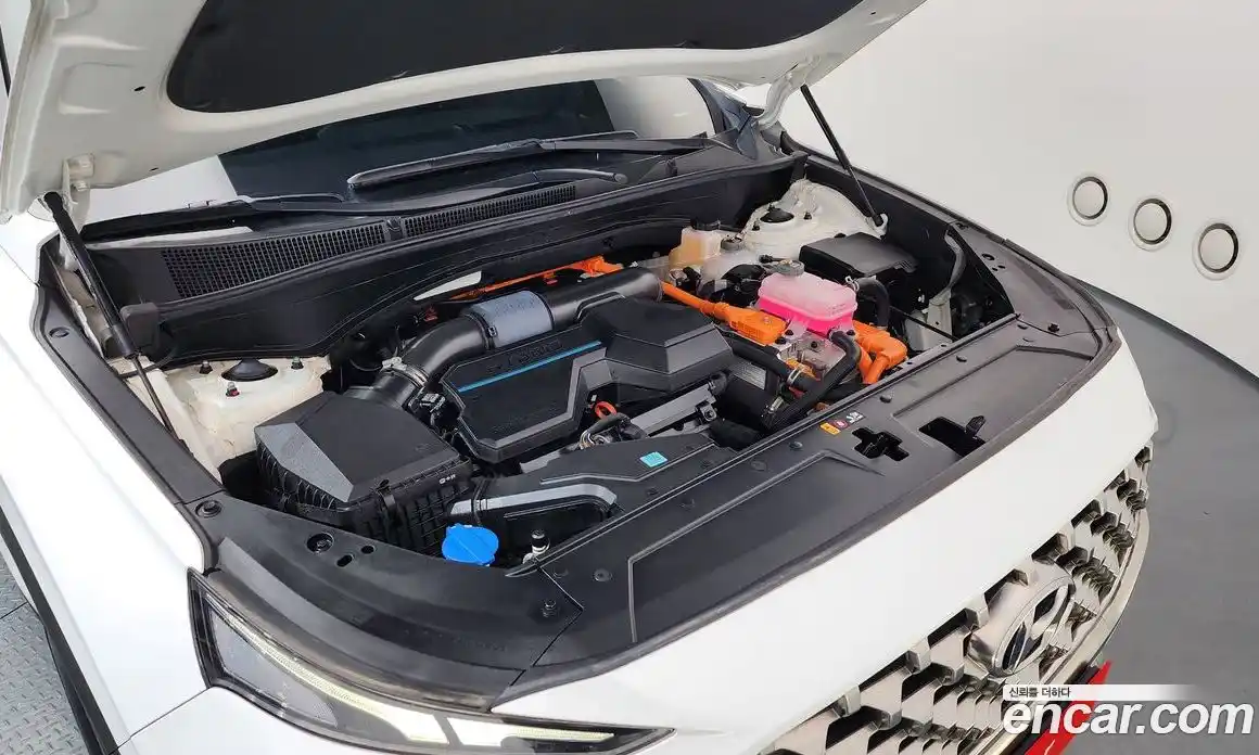 Hyundai Santa Fe 2023 1.6 Автомат в Москве № 116264, фото 3