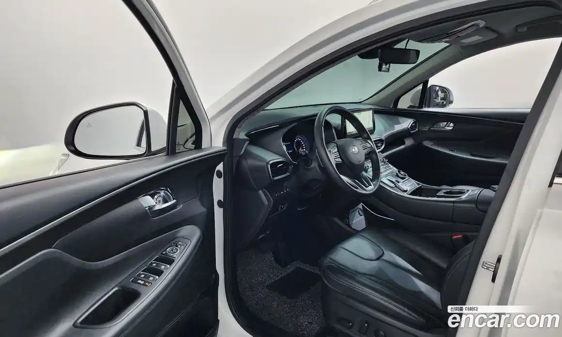 Hyundai Santa Fe 2023 1.6 Автомат в Москве № 116264, фото 9