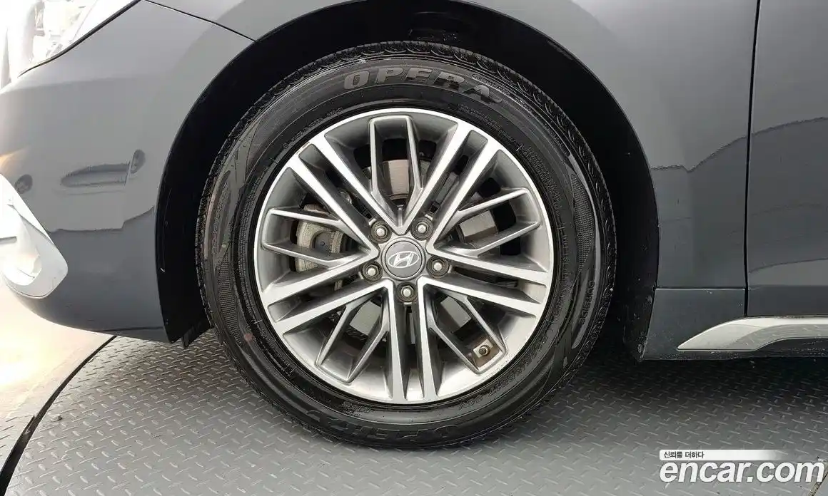 Hyundai Grandeur 2019 2.4 Автомат в Москве № 116635, фото 13