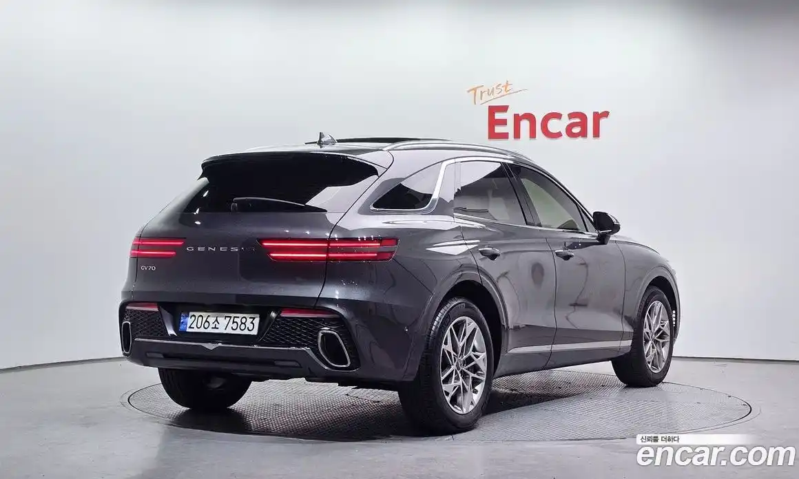 Genesis GV70 2023 2.5 Автомат в Москве № 117673, фото 12