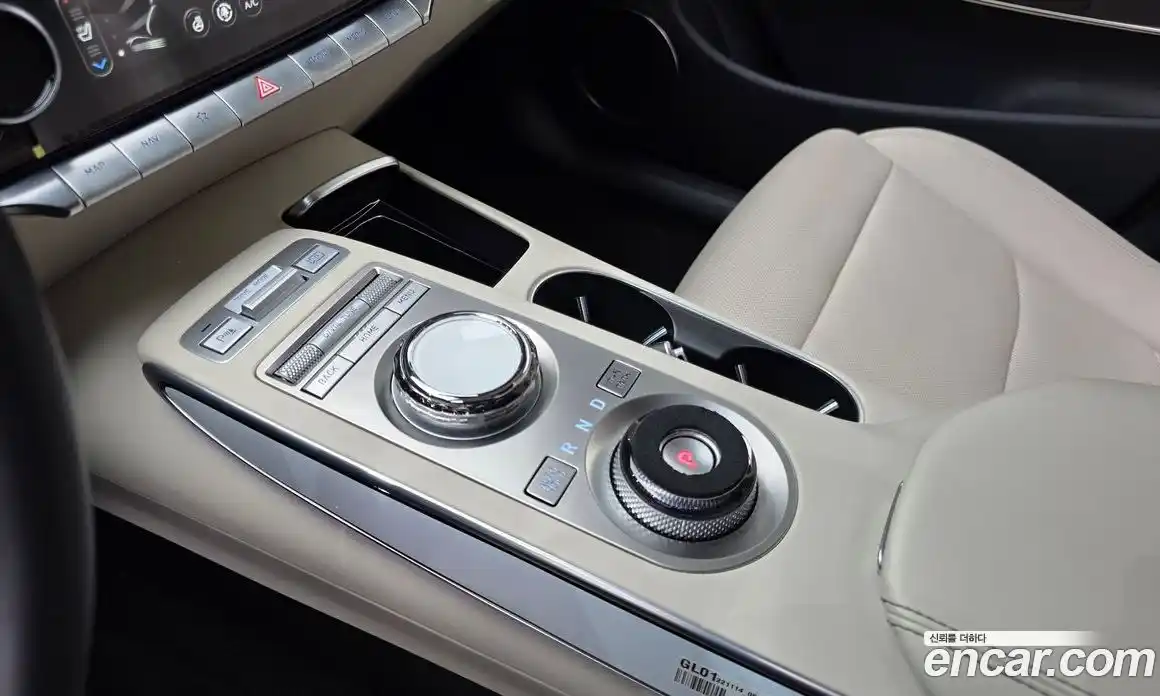 Genesis GV70 2023 2.5 Автомат в Москве № 117673, фото 19