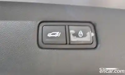 Genesis GV70 2023 2.5 Автомат в Москве № 117673, миниатюра 2