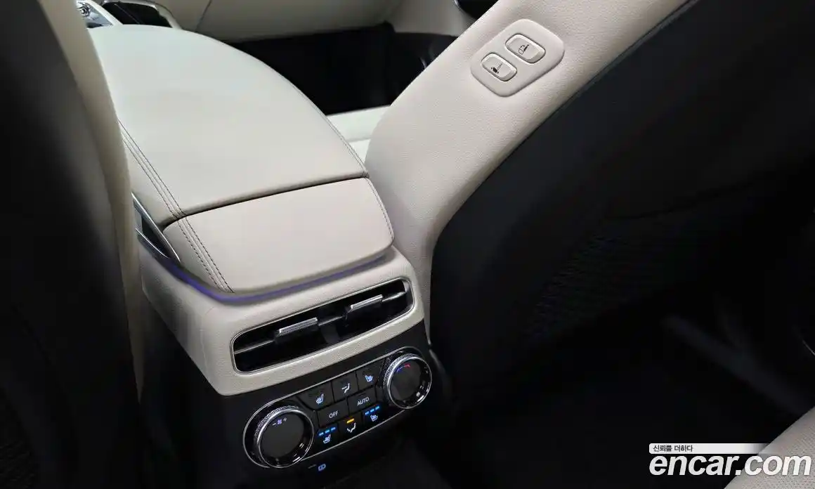 Genesis GV70 2023 2.5 Автомат в Москве № 117673, фото 8