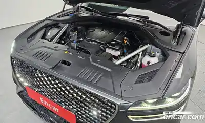 Genesis GV70 2023 2.5 Автомат в Москве № 117673, миниатюра 10