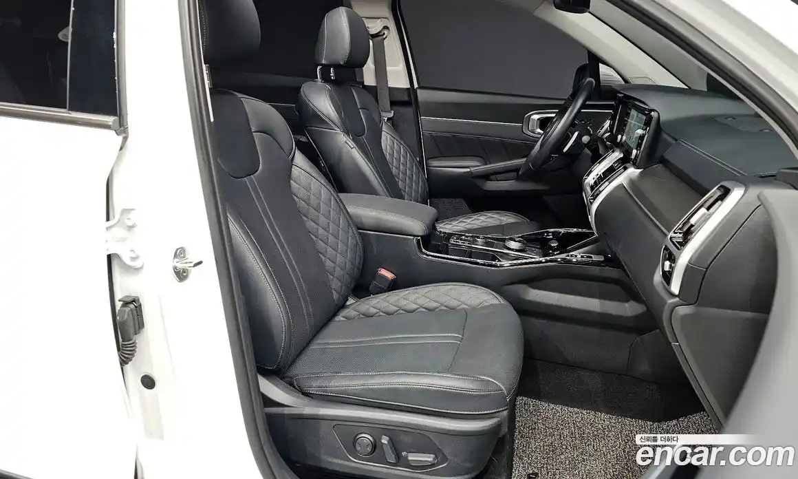 Kia Sorento 2022 2.5 Автомат в Москве № 121073, фото 19