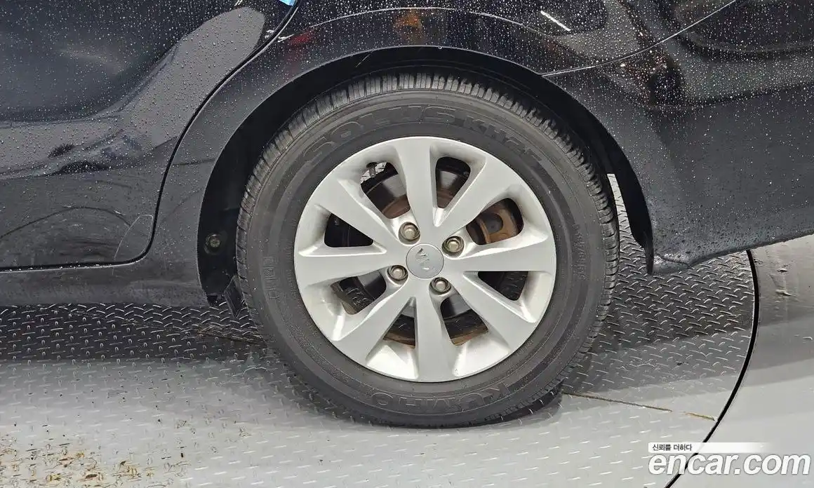 Kia Pride 2012 1.4 Автомат в Москве № 121698, фото 20