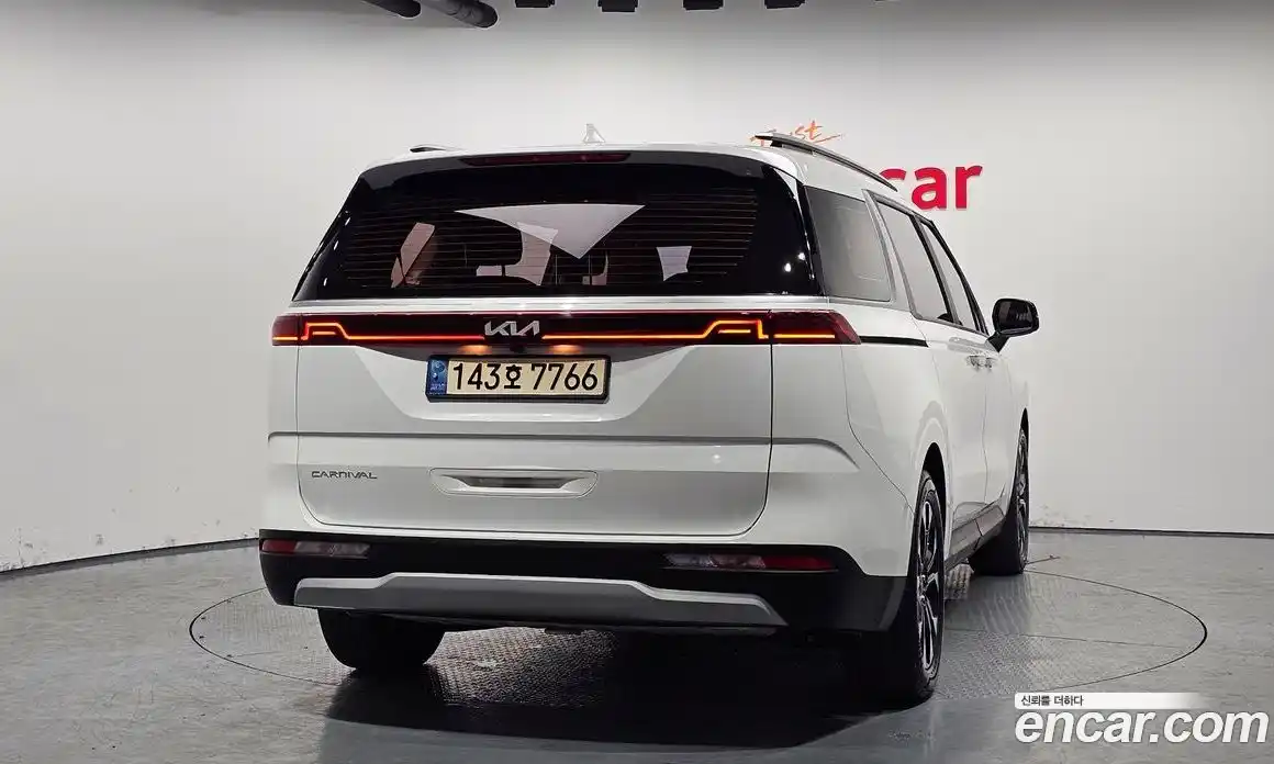 Kia Canival 2022 2.2 Автомат в Москве № 122269, фото 9