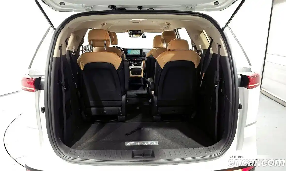 Kia Canival 2022 2.2 Автомат в Москве № 122269, фото 10