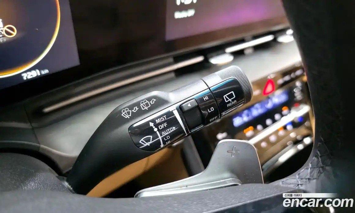 Kia Canival 2023 3.5 Автомат в Москве № 127870, фото 19