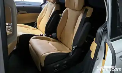 Kia Canival 2023 3.5 Автомат в Москве № 127870, миниатюра 10