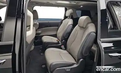 Kia Canival 2024 2.2 Автомат в Москве № 128790, миниатюра 3