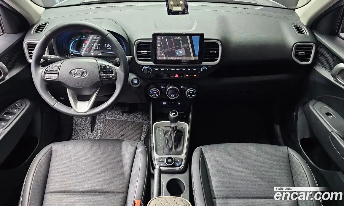 Hyundai Venue 2023 1.6 Автомат в Москве № 129808, фото 1