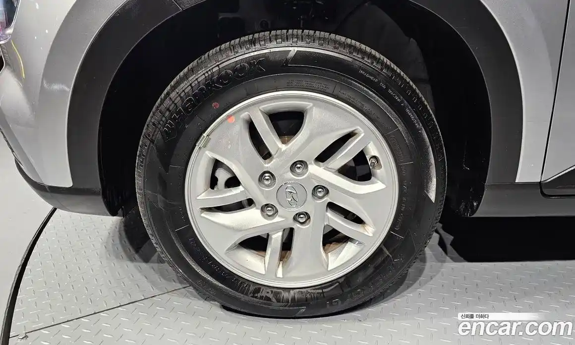 Hyundai Venue 2023 1.6 Автомат в Москве № 129808, фото 18