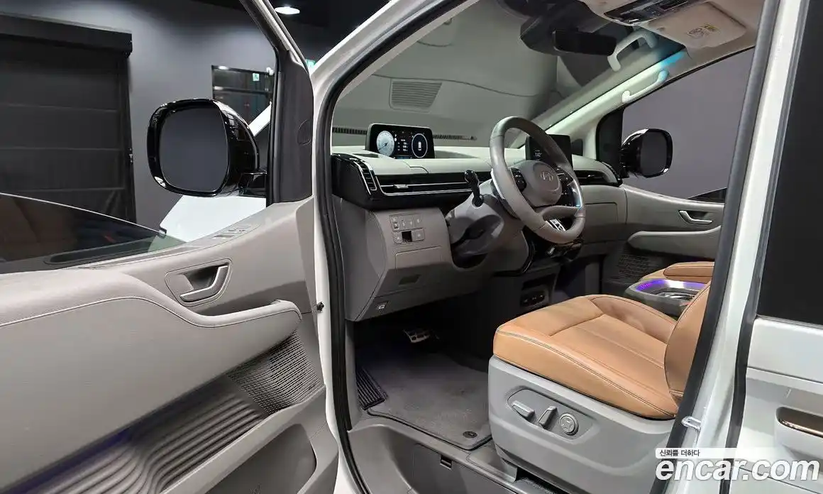 Hyundai Staria 2025 2.2 Автомат в Москве № 130258, фото 13