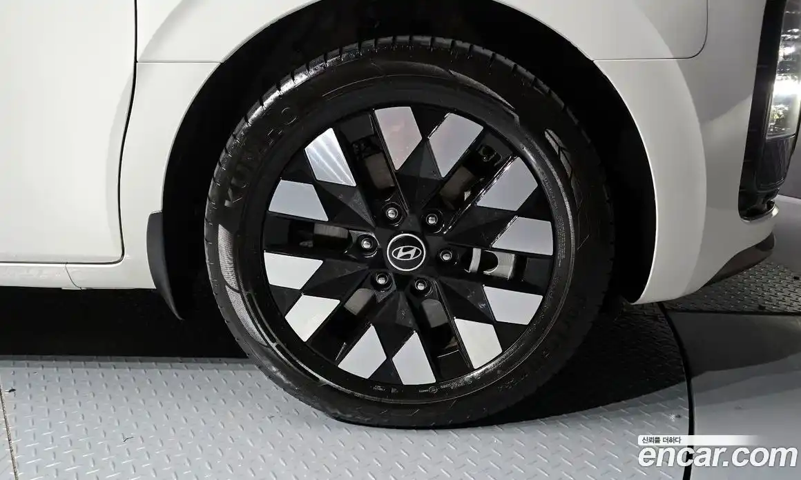 Hyundai Staria 2025 2.2 Автомат в Москве № 130258, фото 5