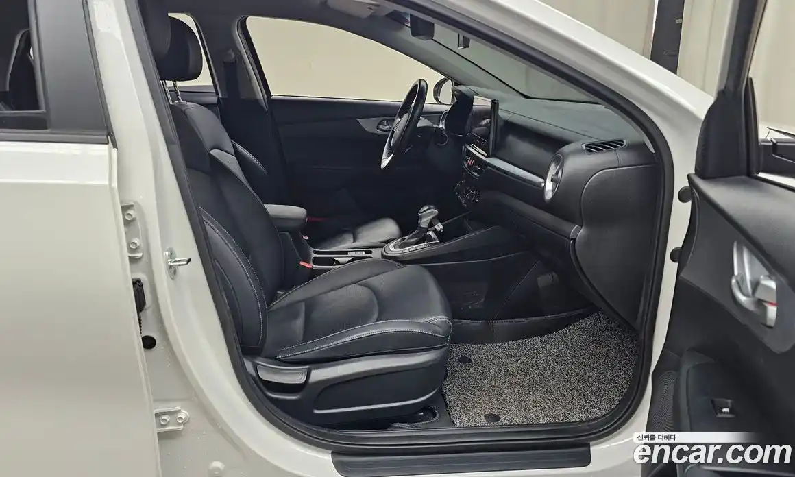 Kia K3 2022 1.6 Автомат в Москве № 133045, фото 14