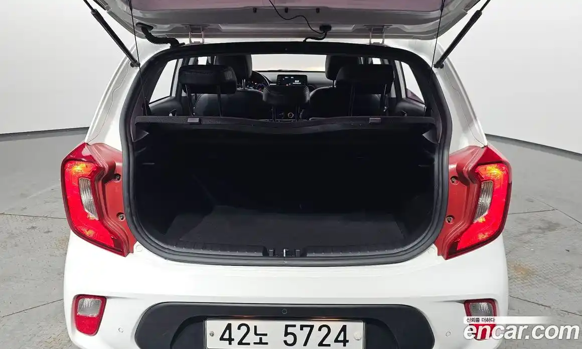 Kia Morning 2018 1.0 Автомат в Москве № 134017, фото 7