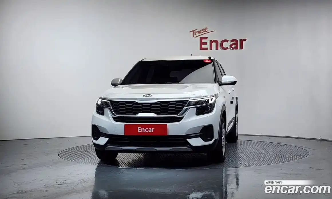 Kia Seltos 2020 1.6 Автомат в Москве № 134041, фото 12