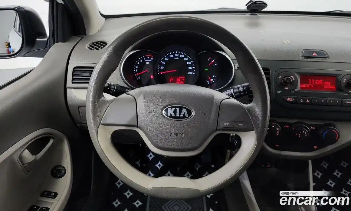 Kia Morning 2016 1.0 Автомат в Москве № 134158, фото 11