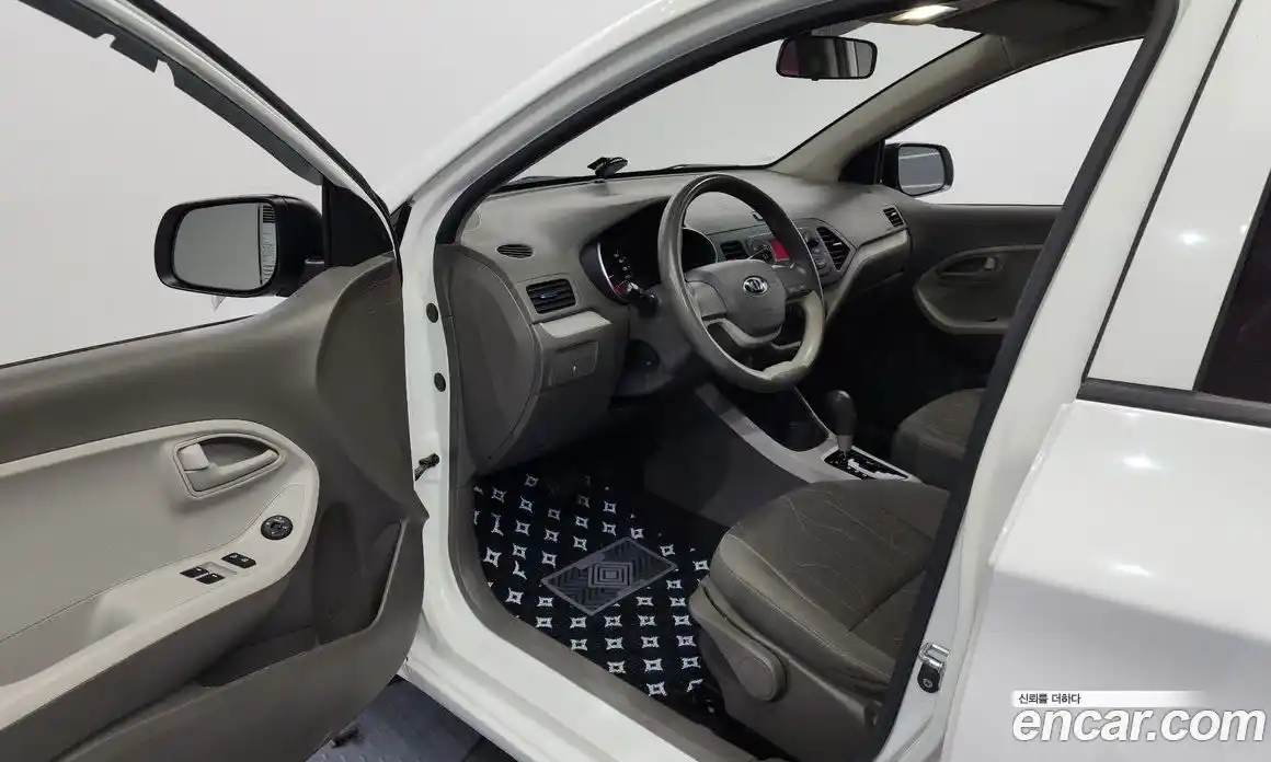 Kia Morning 2016 1.0 Автомат в Москве № 134158, фото 9