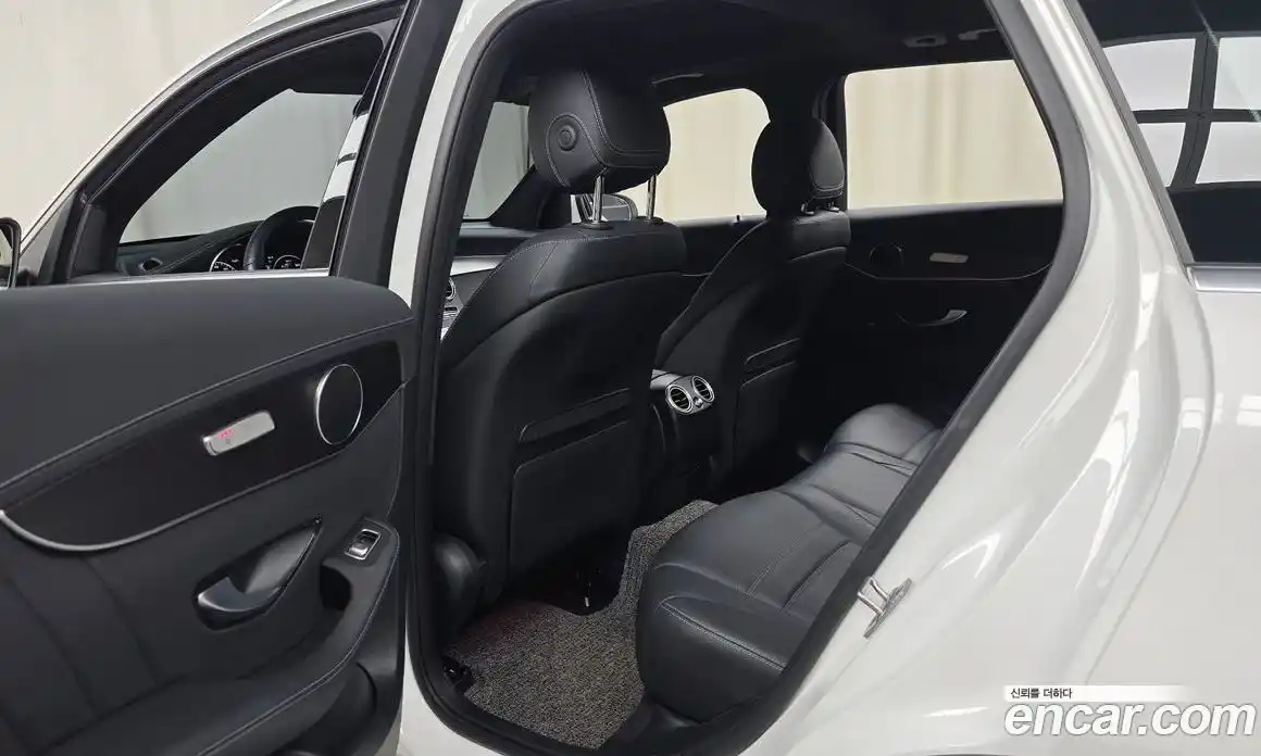 Mercedes-Benz GLC-Class 2022 2.0 Автомат в Москве № 138921, фото 17