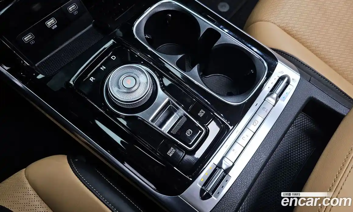 Kia Canival 2023 2.2 Автомат в Москве № 14691, фото 19