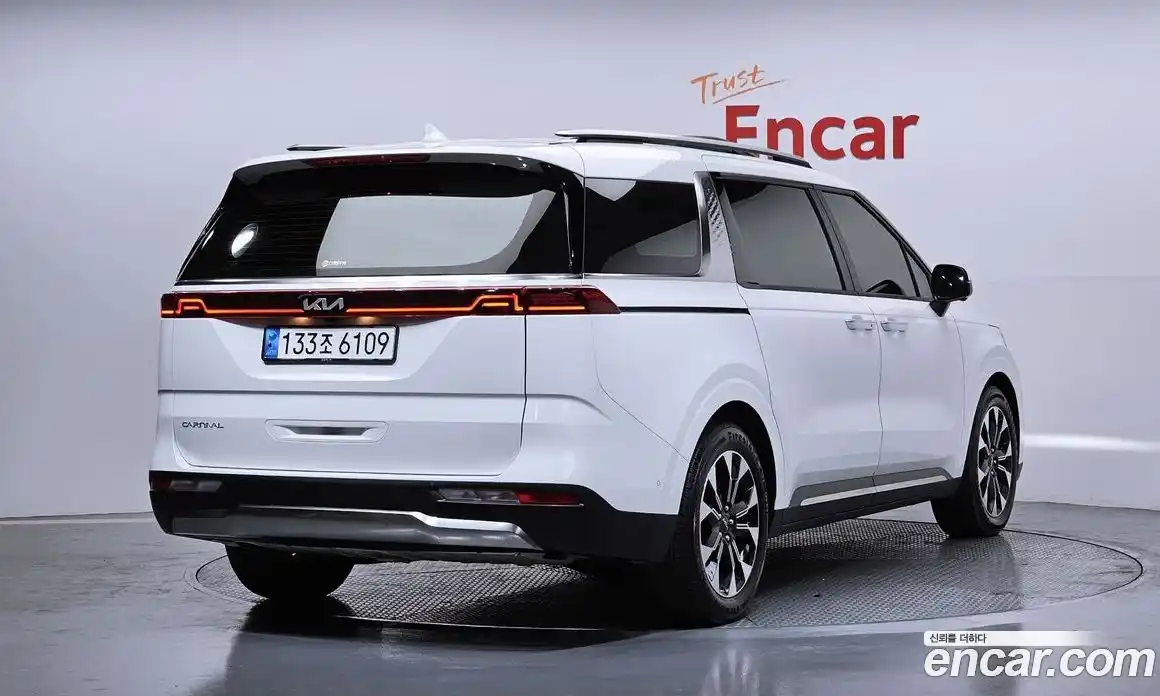 Kia Canival 2023 2.2 Автомат в Москве № 14691, фото 20