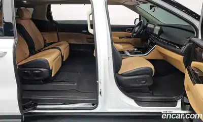 Kia Canival 2023 2.2 Автомат в Москве № 14691, миниатюра 4