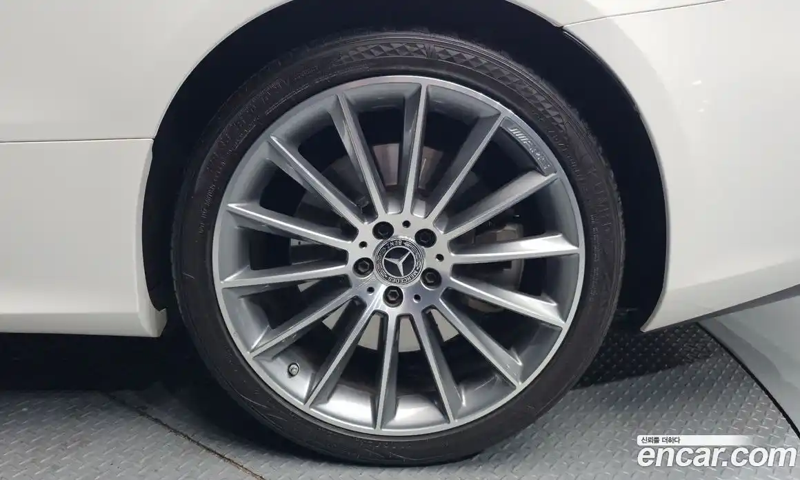 Mercedes-Benz E-Class 2021 3.0 Автомат в Москве № 150622, фото 12