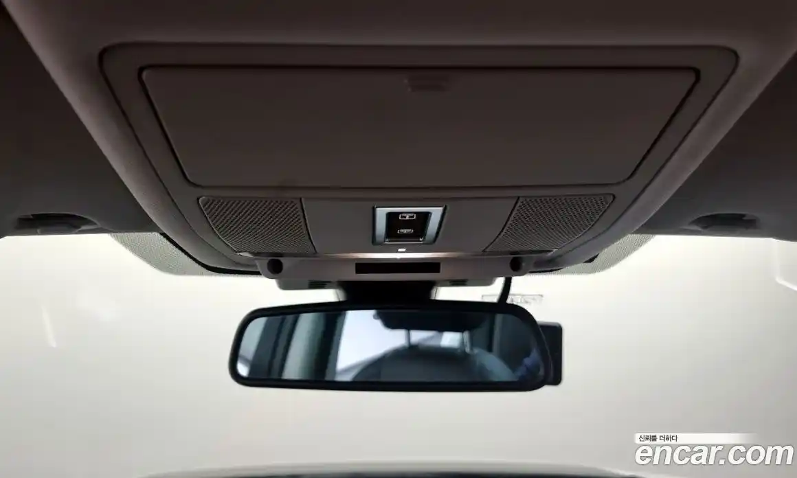 Land Rover Discovery Sport 2017 2.0 Автомат в Москве № 154162, фото 11