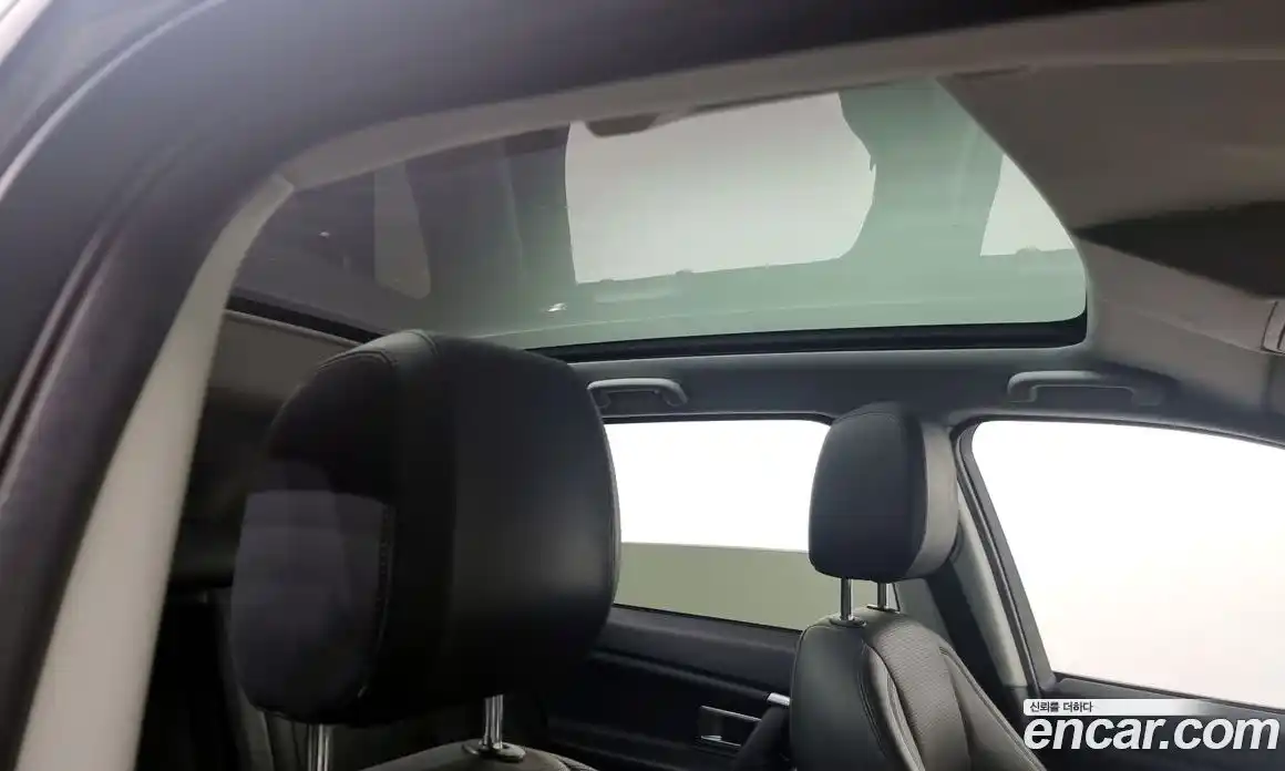 Land Rover Discovery Sport 2017 2.0 Автомат в Москве № 154162, фото 19