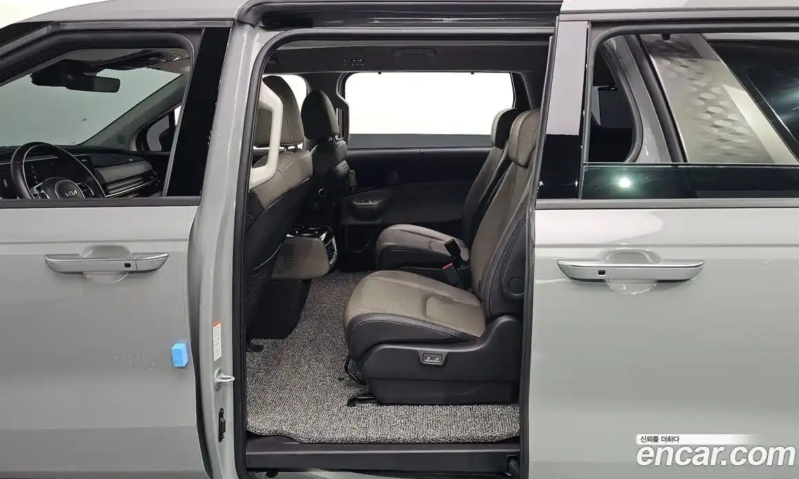 Kia Canival 2025 3.5 Автомат в Москве № 15930, фото 7