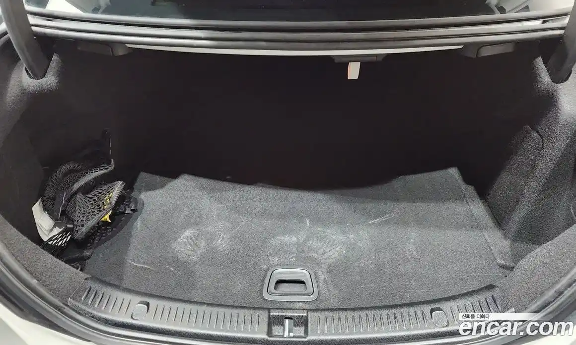 Mercedes-Benz E-Class 2022 2.0 Автомат в Москве № 160150, фото 12