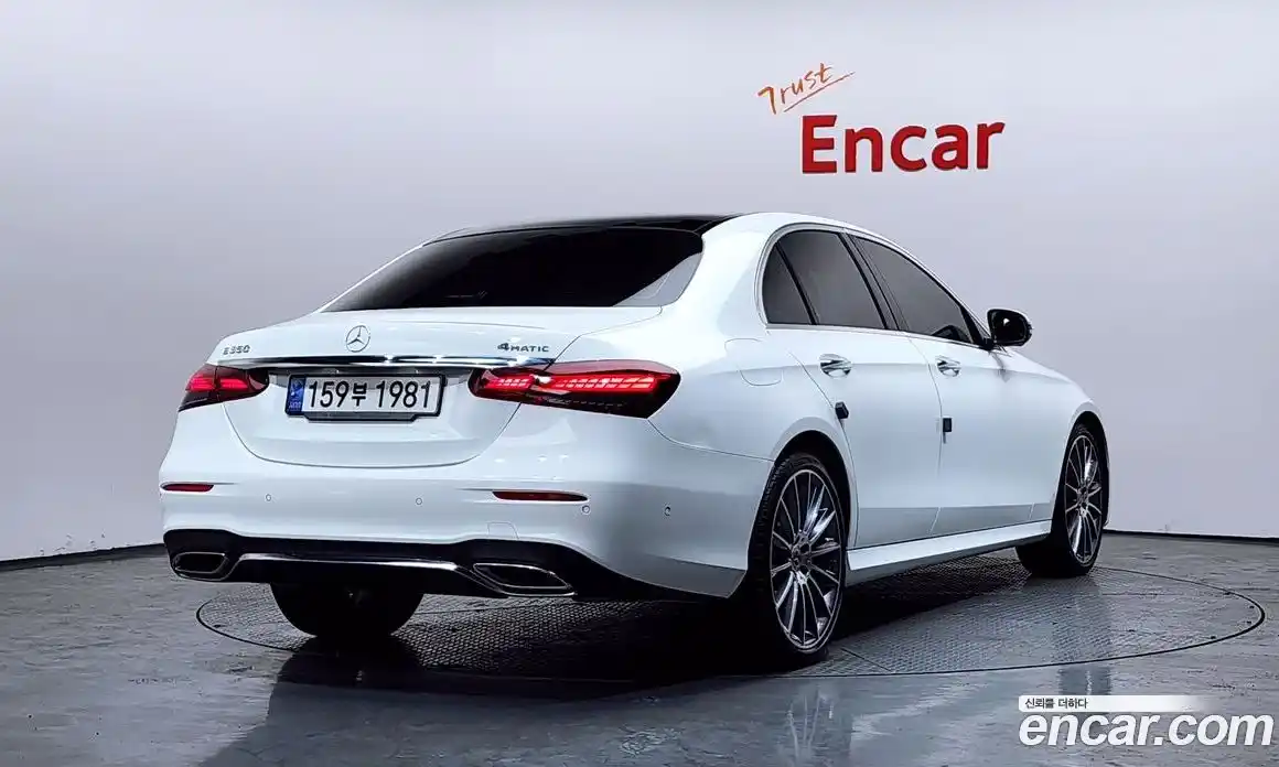 Mercedes-Benz E-Class 2022 2.0 Автомат в Москве № 160150, фото 18