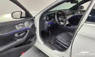 Mercedes-Benz E-Class 2022 2.0 Автомат в Москве № 160150, миниатюра 5