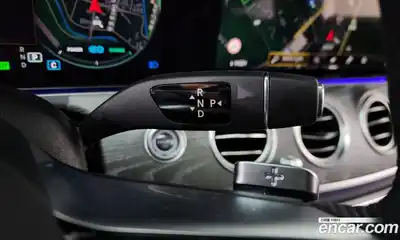 Mercedes-Benz E-Class 2022 2.0 Автомат в Москве № 160150, миниатюра 7