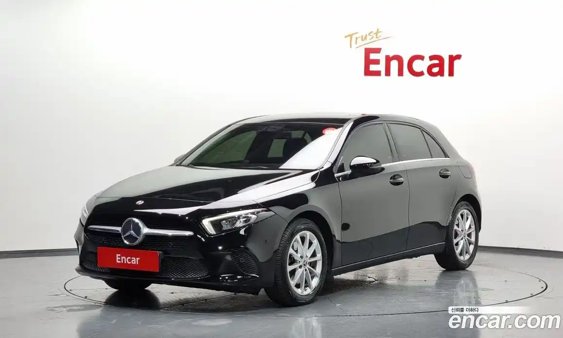 Mercedes-Benz A-Class 2019 2.0 Автомат в Москве № 161170, фото 10